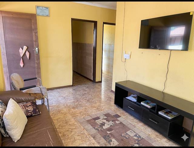 2 BEDROOM HOUSE FOR SALE IN EVATON WEST